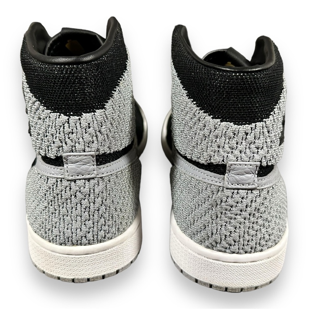 Jordan 1 Retro High Flyknit Shadow (GS) - Picture 5 of 16